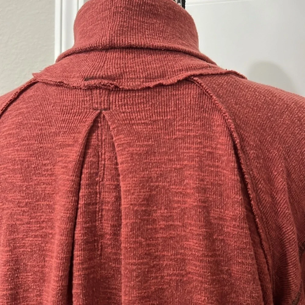 Free People Split Back Turtleneck Top Cinnamon Rust Oversized Large